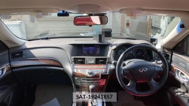 Nissan FUGA HYBRID 2011-08 8281851-2
