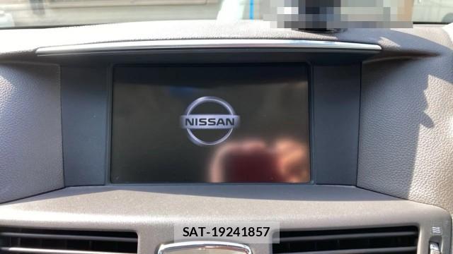 Nissan FUGA HYBRID 2011-08 8281851-4