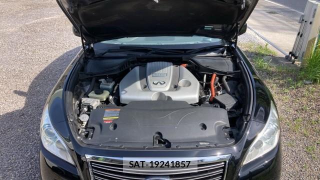 Nissan FUGA HYBRID 2011-08 8281851-7