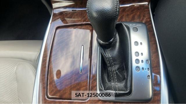 Nissan FUGA HYBRID 2016-01 8282173-14