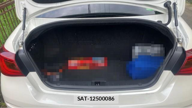 Nissan FUGA HYBRID 2016-01 8282173-17