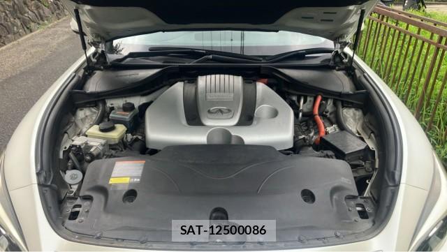 Nissan FUGA HYBRID 2016-01 8282173-7