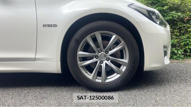 Nissan FUGA HYBRID 2016-01 8282173-8