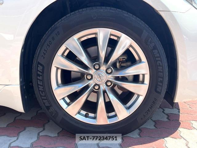Nissan FUGA 2013-10 8279434-12