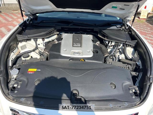Nissan FUGA 2013-10 8279434-17
