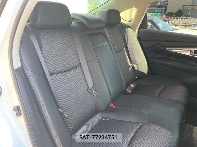 Nissan FUGA 2013-10 8279434-8