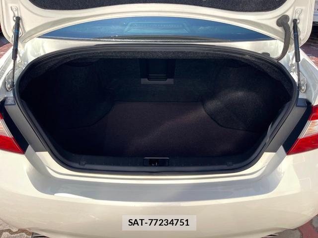 Nissan FUGA 2013-10 8279434-9