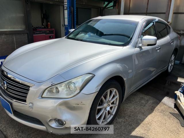 Nissan FUGA 2012-03 8279630-1