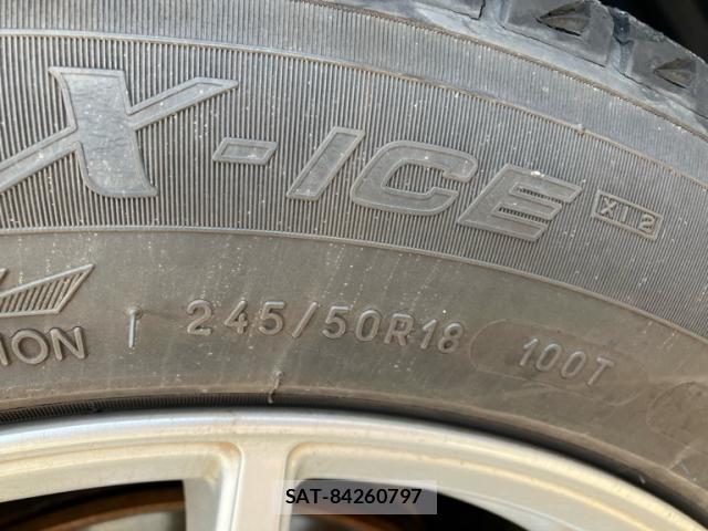 Nissan FUGA 2012-03 8279630-3