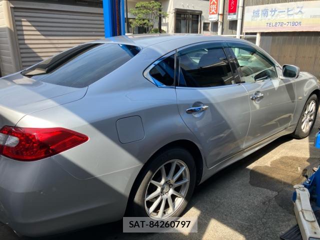 Nissan FUGA 2012-03 8279630-4