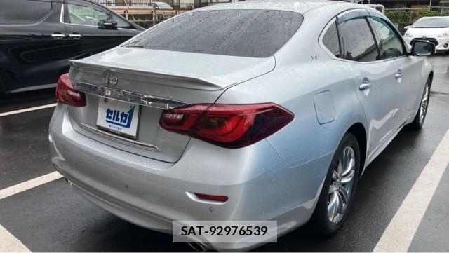Nissan FUGA 2015-09 8281442-12