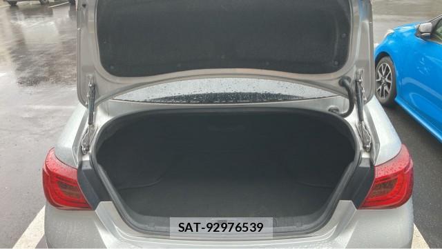 Nissan FUGA 2015-09 8281442-17
