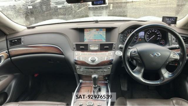 Nissan FUGA 2015-09 8281442-2