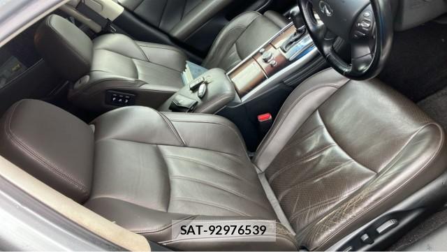 Nissan FUGA 2015-09 8281442-5