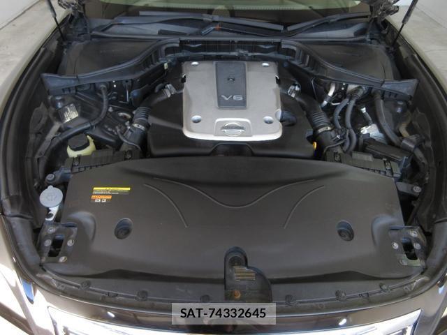 Nissan FUGA 2009-12 8285125-19