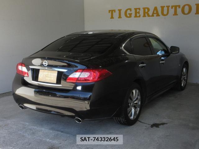 Nissan FUGA 2009-12 8285125-8