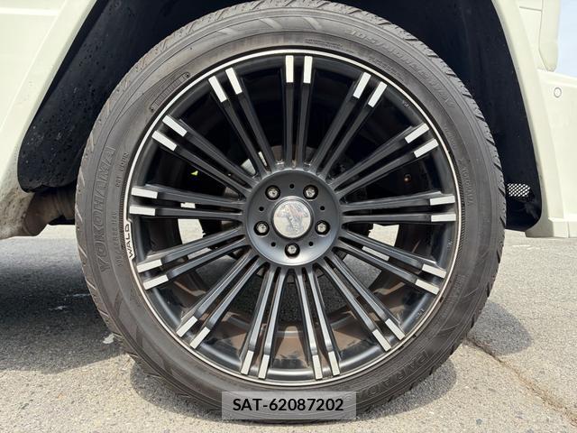 Mercedes Benz G-CLASS 2012-11 8284038-4