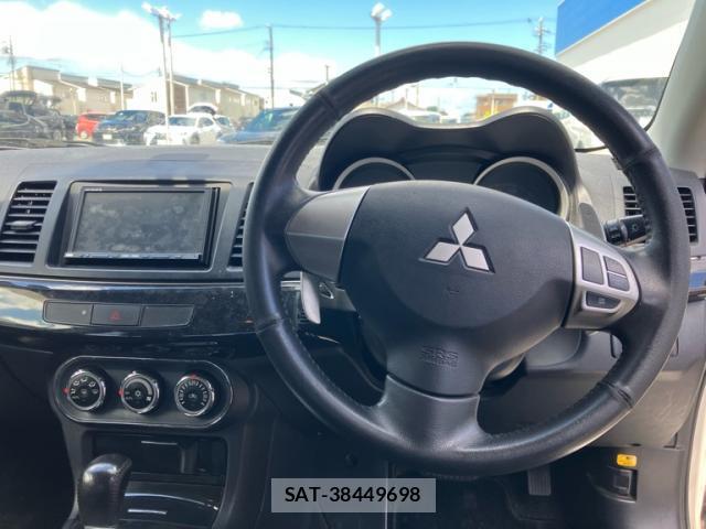 Mitsubishi GALANT FORTIS 2012-02 8279530-10