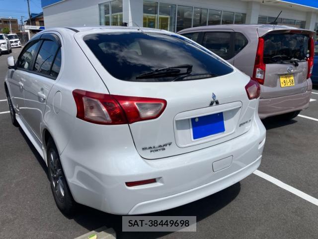 Mitsubishi GALANT FORTIS 2012-02 8279530-2