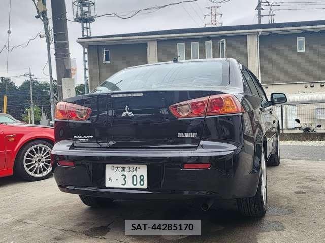 Mitsubishi GALANT FORTIS 2009-08 8284122-6