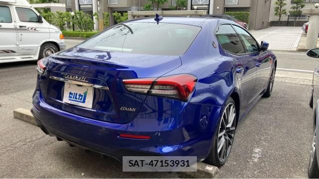 Maserati GHIBLI 2021-08 8281610-12