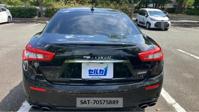 Maserati GHIBLI 2015-01 8282156-1