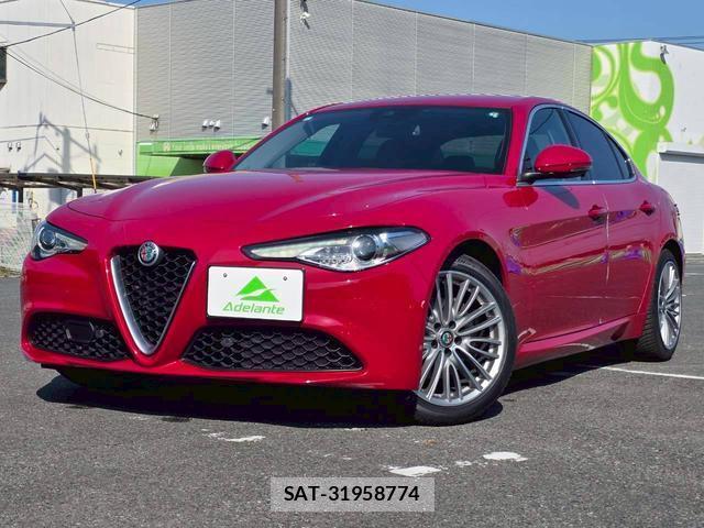ALFA ROMEO Giulia 2019-05 8284041-0