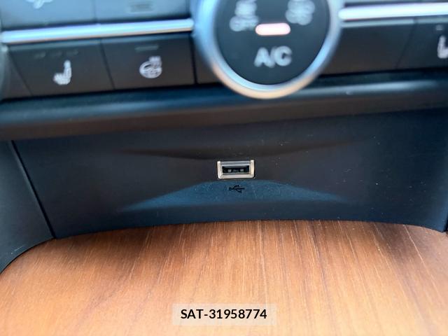 ALFA ROMEO Giulia 2019-05 8284041-12
