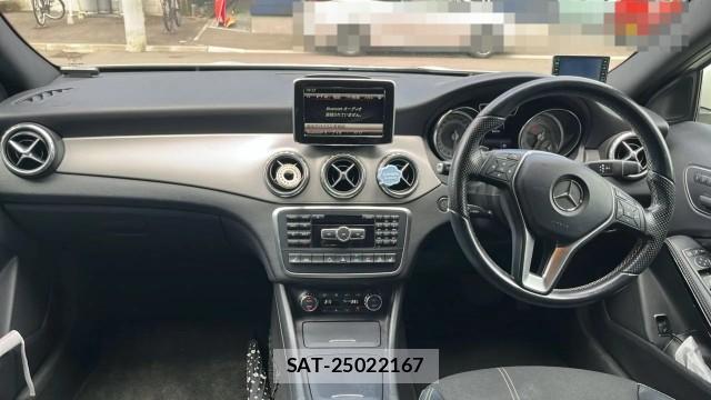 Mercedes Benz GLA-CLASS 2014-07 8282090-2