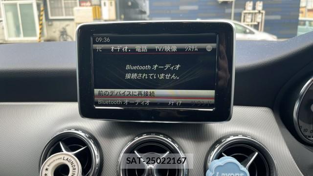 Mercedes Benz GLA-CLASS 2014-07 8282090-4