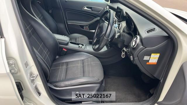 Mercedes Benz GLA-CLASS 2014-07 8282090-5