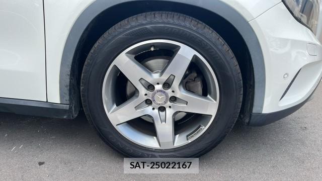 Mercedes Benz GLA-CLASS 2014-07 8282090-8