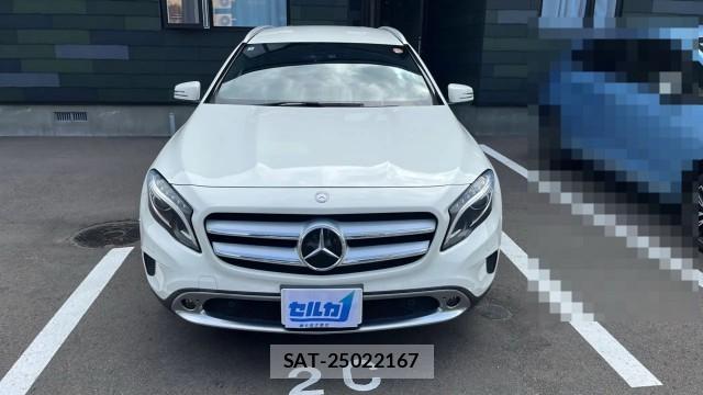 Mercedes Benz GLA-CLASS 2014-07 8282090-9