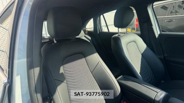 Mercedes Benz GLA-CLASS 2023-07 8282131-3