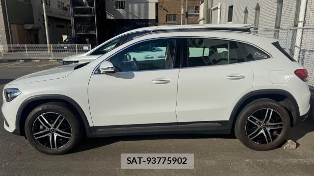 Mercedes Benz GLA-CLASS 2023-07 8282131-8