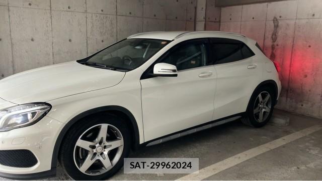 Mercedes Benz GLA-CLASS 2014-08 8282204-10