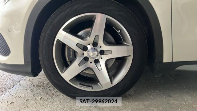 Mercedes Benz GLA-CLASS 2014-08 8282204-8