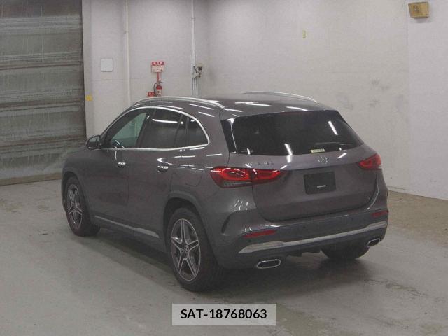 Mercedes Benz GLA-CLASS 2023-07 8284411-1