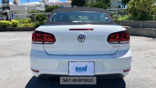 VolksWagen GOLF 2012-01 8281412-1