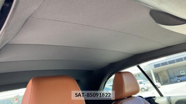 VolksWagen GOLF 2012-01 8281412-15