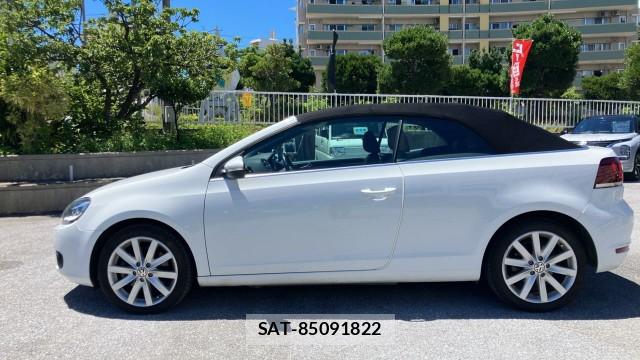 VolksWagen GOLF 2012-01 8281412-3