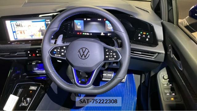 VolksWagen GOLF R 2023-12 8282361-16