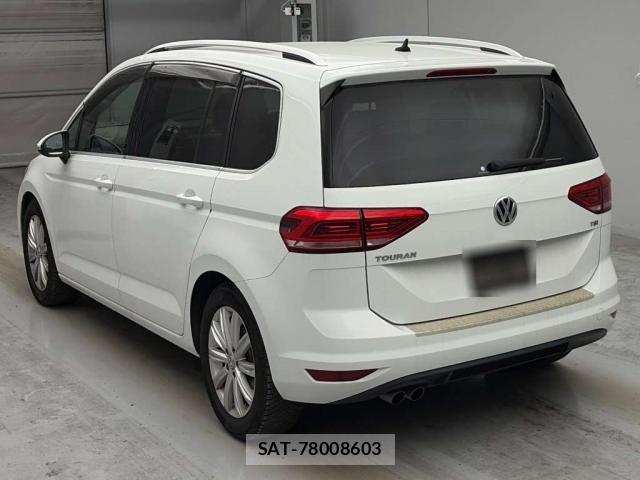 VolksWagen GOLF TOURAN 2016-06 8278909-1