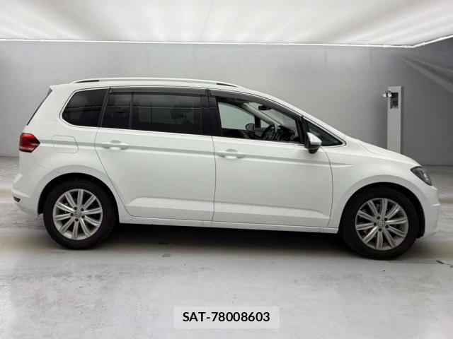 VolksWagen GOLF TOURAN 2016-06 8278909-4