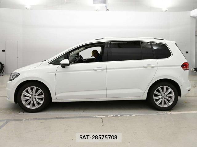 VolksWagen GOLF TOURAN 2017-10 8278920-4