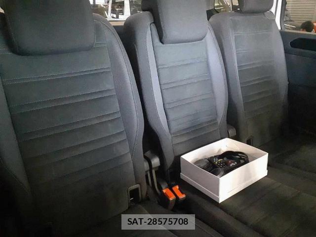 VolksWagen GOLF TOURAN 2017-10 8278920-7