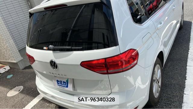 VolksWagen GOLF TOURAN 2022-10 8282240-1