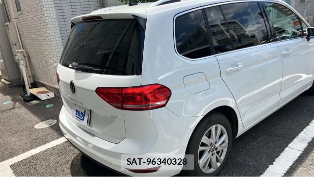 VolksWagen GOLF TOURAN 2022-10 8282240-11