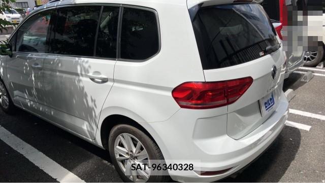 VolksWagen GOLF TOURAN 2022-10 8282240-12