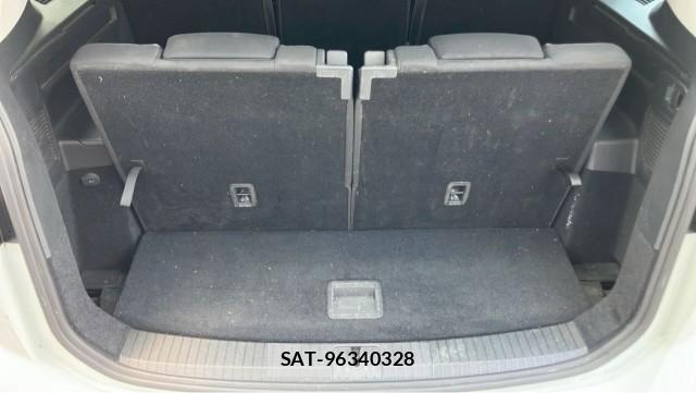 VolksWagen GOLF TOURAN 2022-10 8282240-16